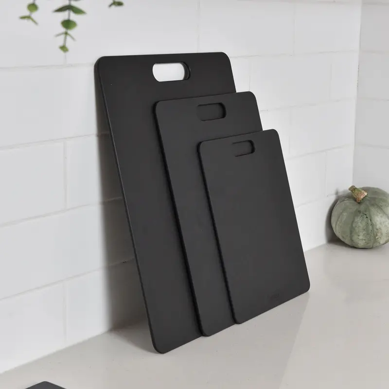 3-Piece Black Wood-Fibre Chopping Board Set 1