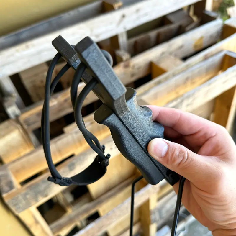 Black Sling Slingshot – Precision Outdoor Targeting Tool 1