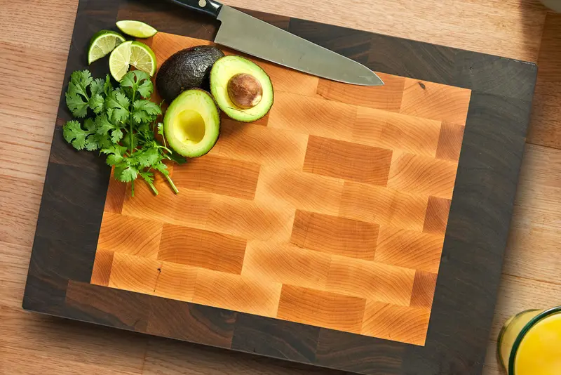 Border-Design End Grain Cutting Board – Maple & Walnut Accent 1