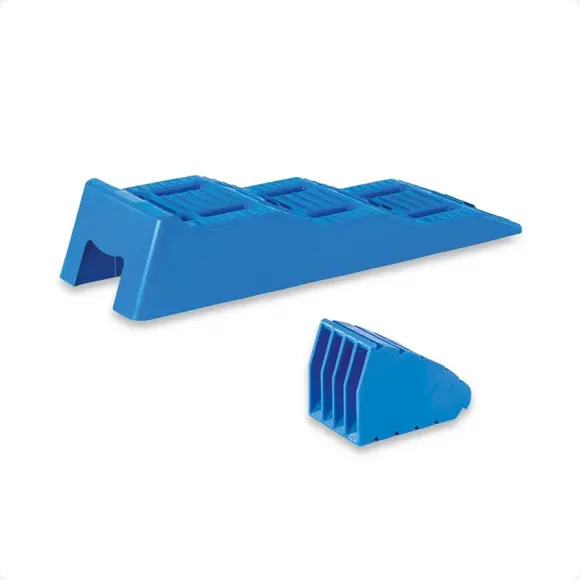 Companion Caravan Wheel Leveler And Chock Set 1