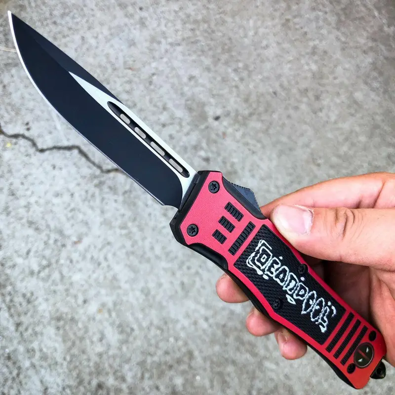 Deadpool Dual-Action Out-The-Front Automatic Knife 1
