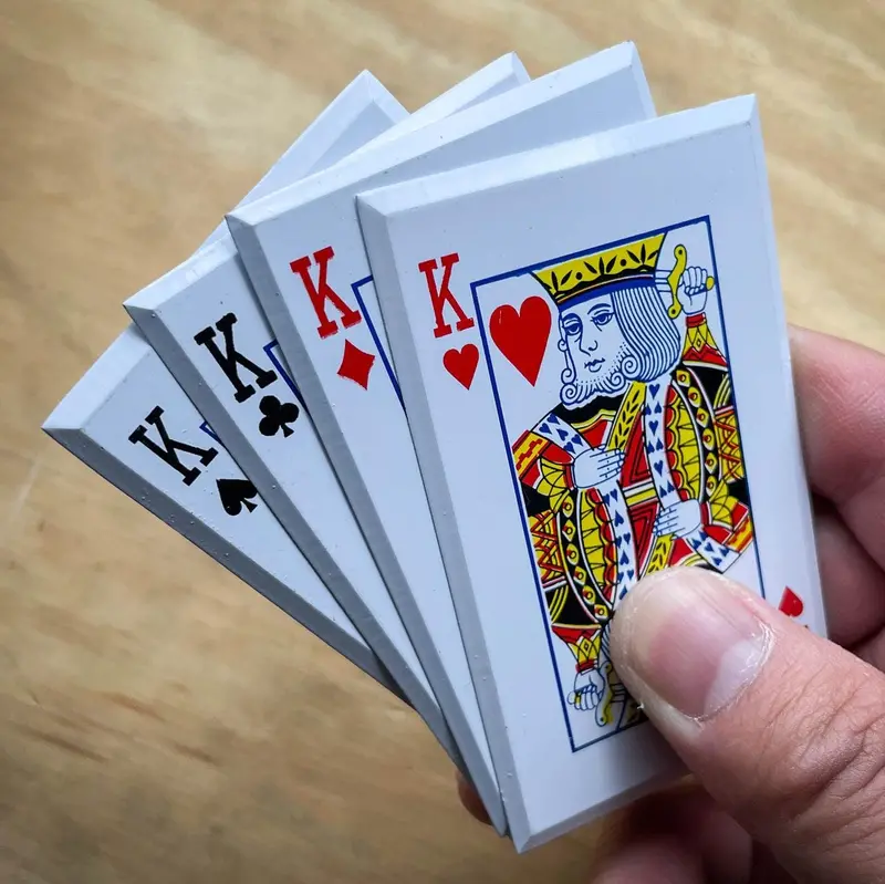 Four-Piece Kings-Themed Steel Throwing Card Set 1