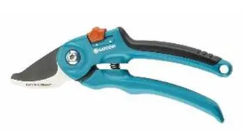 Gardena Bypass Pruning Secateurs – 25-Year Guarantee, Precision Cut 1