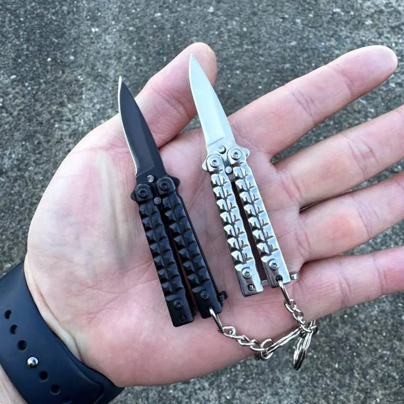 Quicky Mini Balisong Keychain Knife – Novelty Gift 1