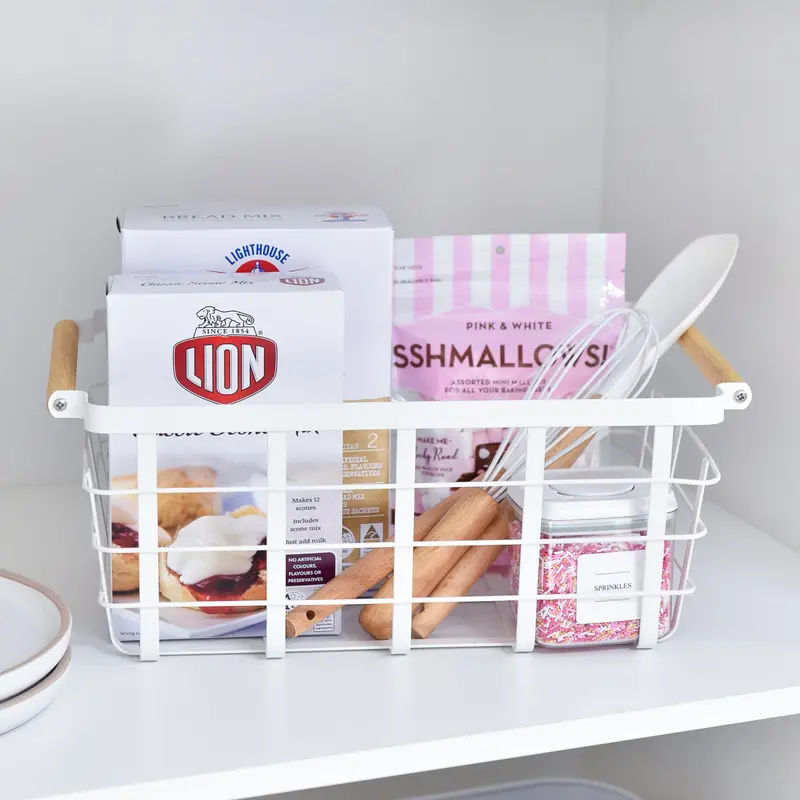 Single White Metal Storage Basket 1