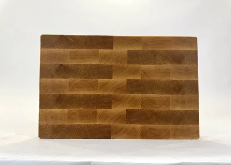 Unique Maple Board – 18″ × 11.5″ × 2″ 1